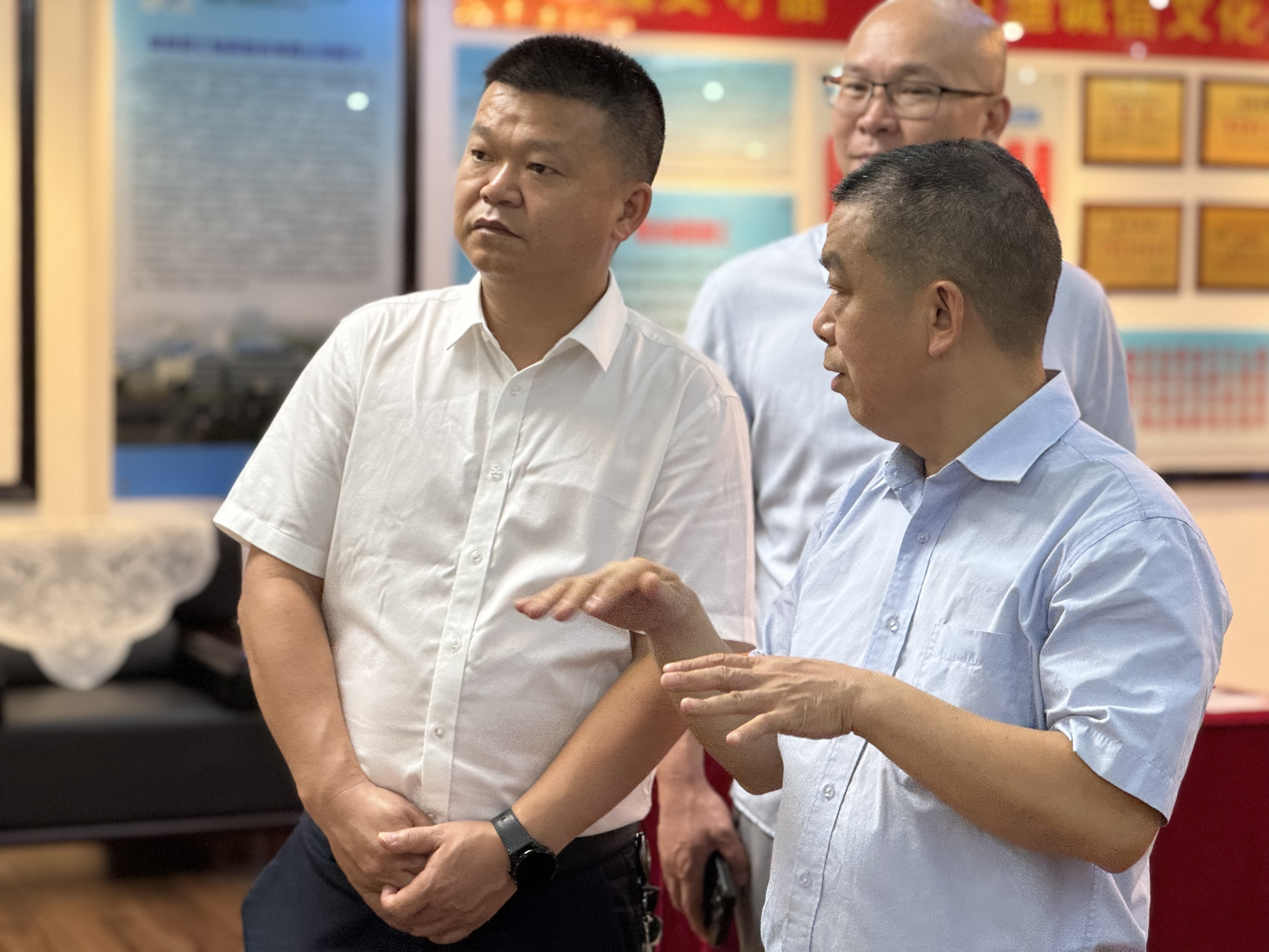 邵陽(yáng)縣副縣長(zhǎng)曾朝陽(yáng)到新匯制藥調(diào)研中藥材產(chǎn)業(yè) 